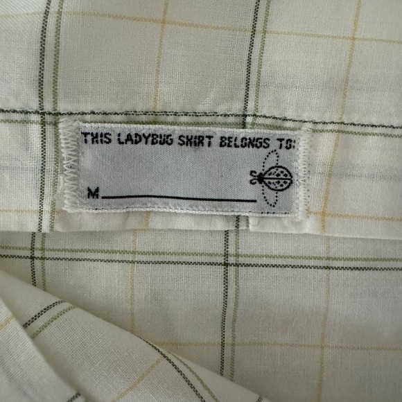 Vintage woman’s shirt size small. - Picture 3 of 4